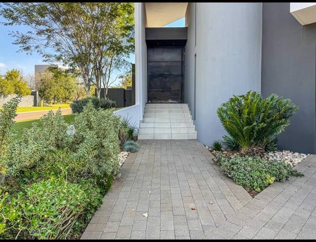 4 BEDROOM HOUSE FOR SALE IN MIDSTREAM RIDGE